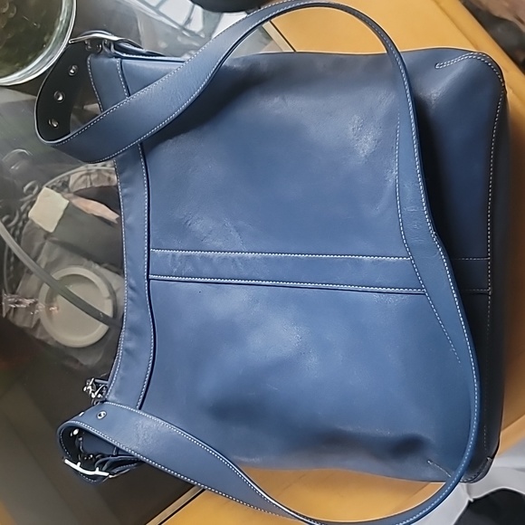 Vintage Coach Slim Legacy Blue Leather Duffle - Picture 3 of 11